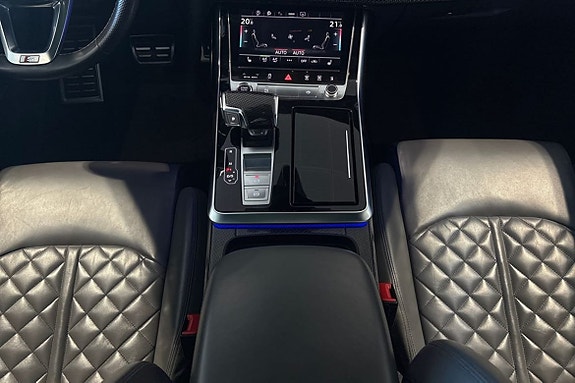 Audi Q8 13 of 26