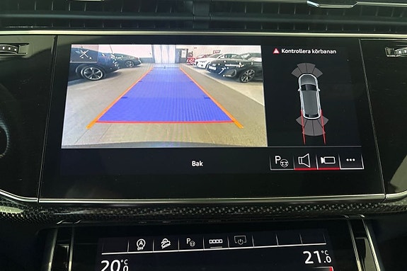 Audi Q8 12 of 26