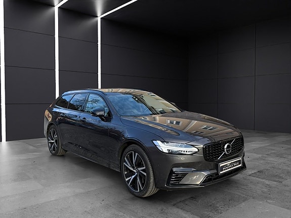 Volvo V90 3 of 5