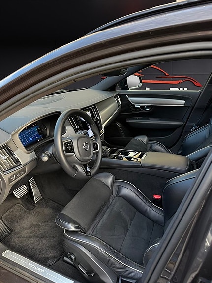 Volvo V90 10 of 21