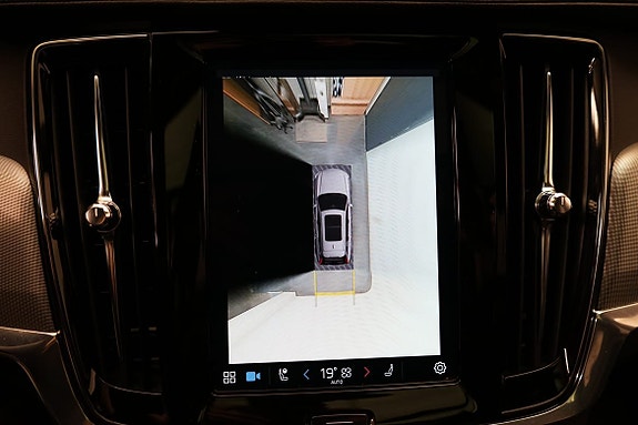 Volvo V90 17 of 21
