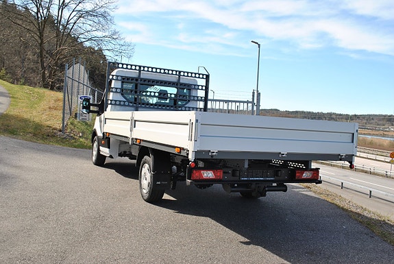 Ford Transit 3 of 5