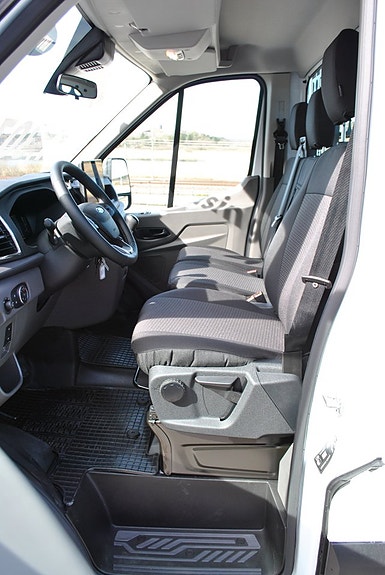 Ford Transit 14 of 17