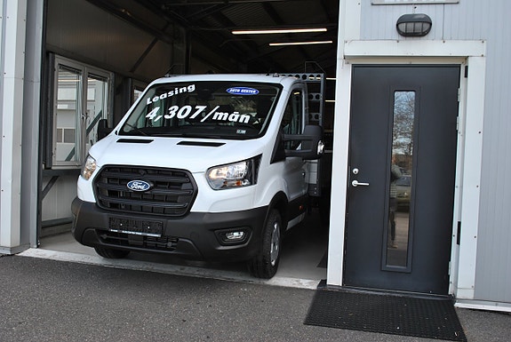 Ford Transit 16 of 17