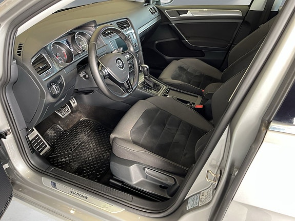 Volkswagen Golf Alltrack 8 of 30