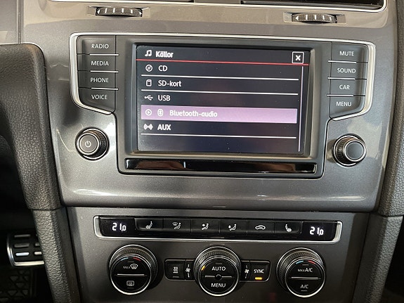 Volkswagen Golf Alltrack 17 of 30