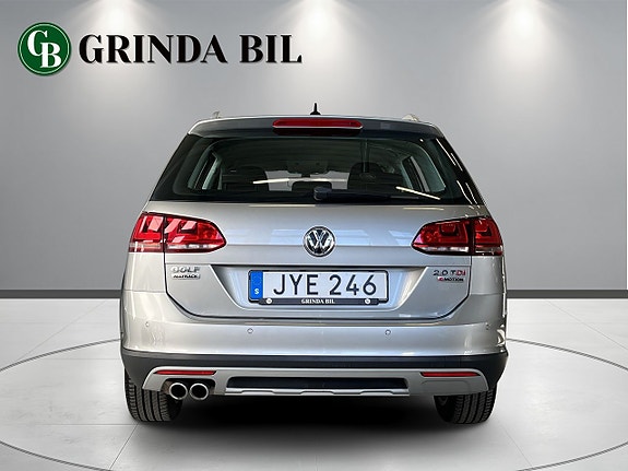 Volkswagen Golf Alltrack 3 of 30