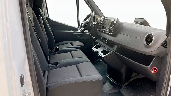 Mercedes-Benz Sprinter 208 3 of 5