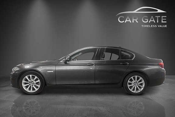 BMW 520d 4 of 5