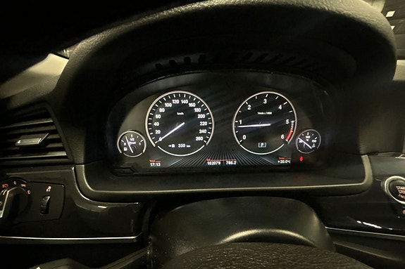 BMW 520d 13 of 30