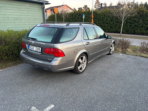 Saab 9-5 2 of 8