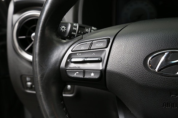 Hyundai Kona 14 of 25