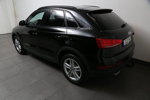 Audi Q3 4 of 5
