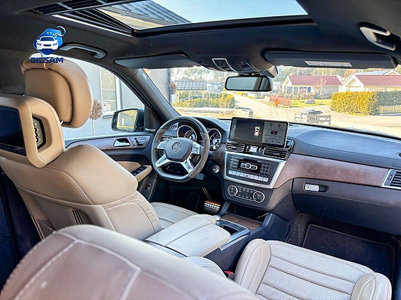 Mercedes-Benz GL63 7 of 10