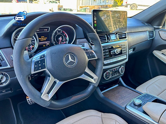 Mercedes-Benz GL63 6 of 10