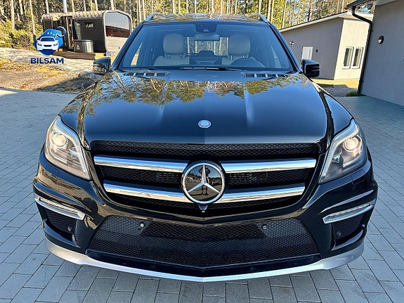 Mercedes-Benz GL63 3 of 5
