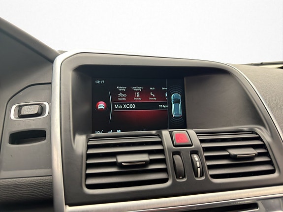 Volvo XC60 16 of 25