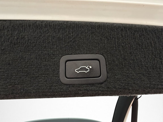 Volvo XC60 23 of 25
