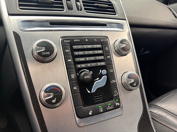 Volvo XC60 19 of 25