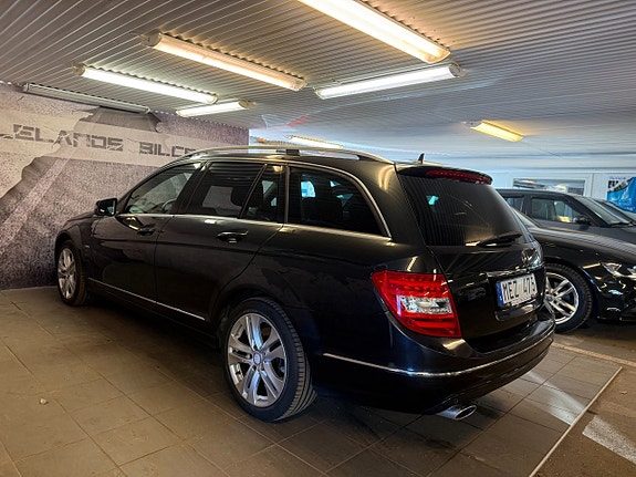 Mercedes-Benz C220 4 of 15