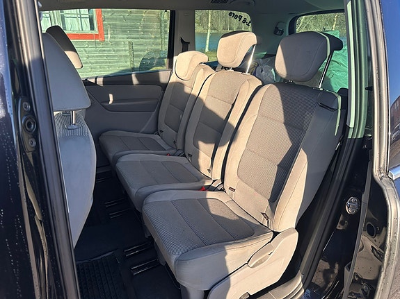 Volkswagen Sharan 7 of 9