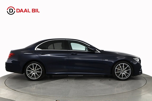 Mercedes-Benz E200 5 of 5
