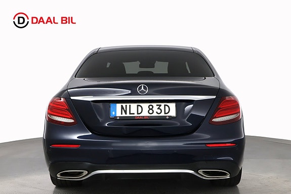 Mercedes-Benz E200 7 of 22