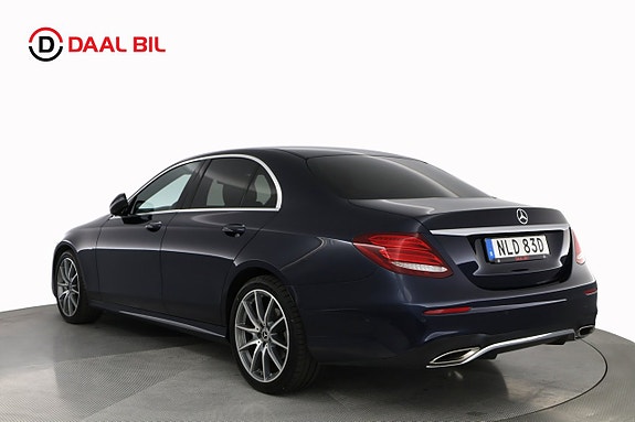 Mercedes-Benz E200 8 of 22