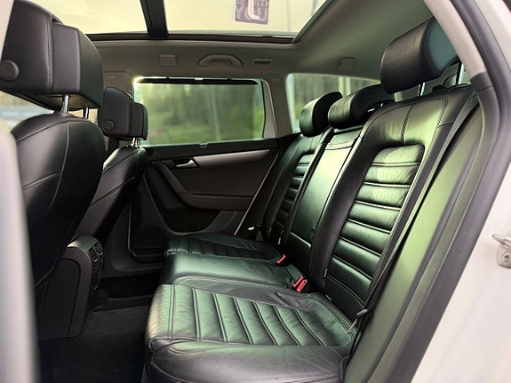Volkswagen Passat 20 of 26