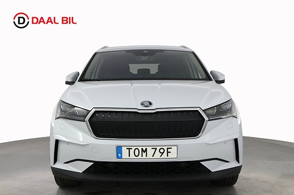 Skoda Enyaq 2 of 5