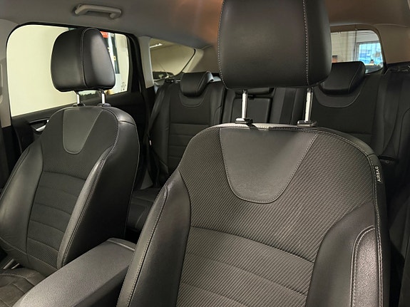 Ford Kuga 9 of 27