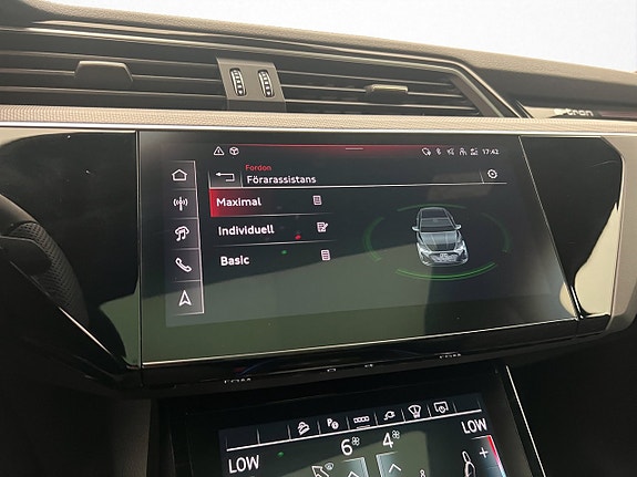 Audi SQ8 e-tron 29 of 30