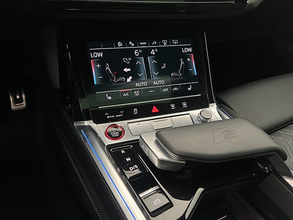 Audi SQ8 e-tron 30 of 30