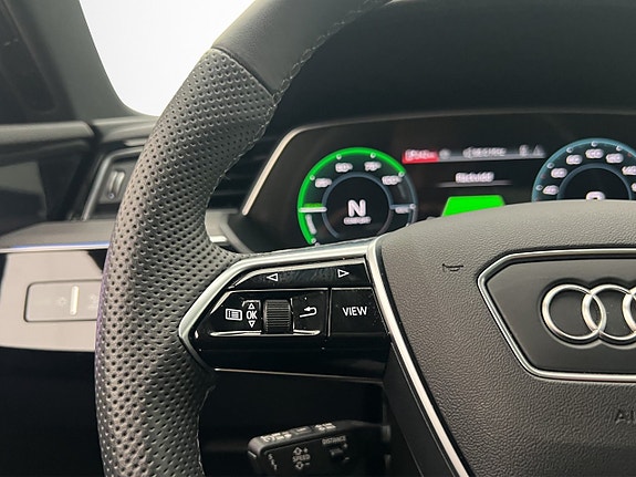 Audi SQ8 e-tron 19 of 30