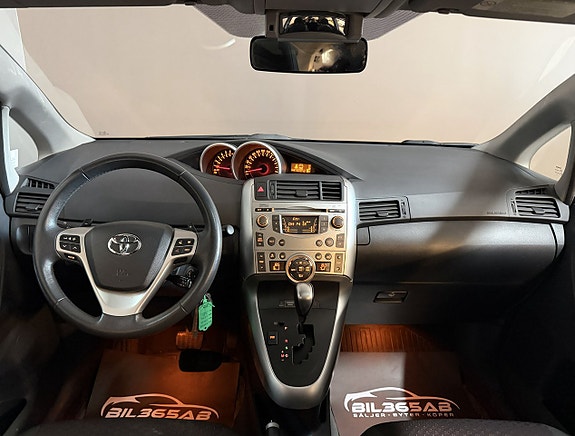 Toyota Verso 13 of 18
