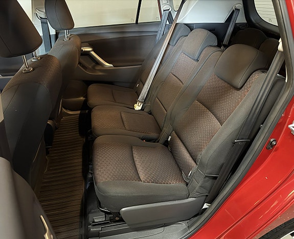 Toyota Verso 16 of 18