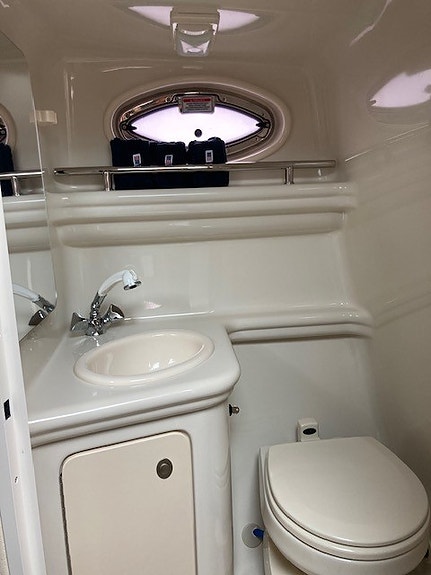 Sea Ray 260/270 Sundancer -06 5 of 6