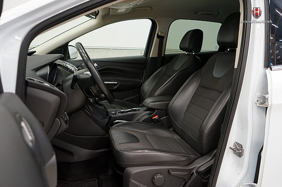 Ford Kuga 9 of 21