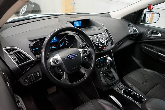 Ford Kuga 8 of 21