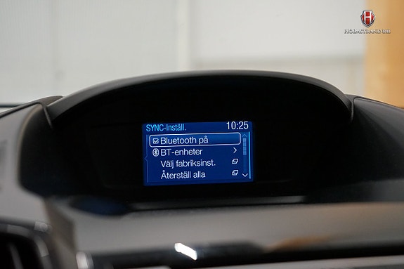 Ford Kuga 14 of 21