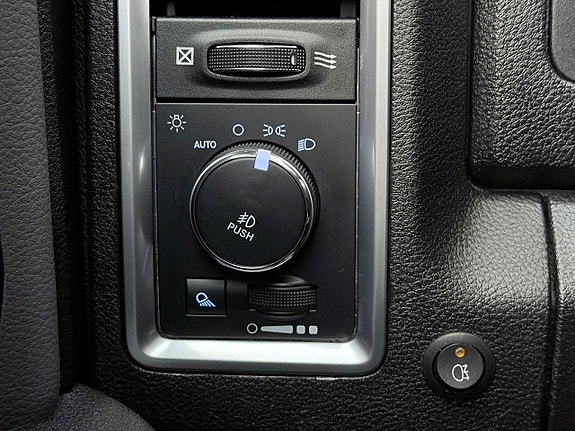 Dodge RAM 1500 29 of 30