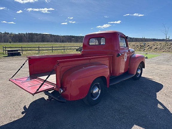Ford F-100 23 of 30