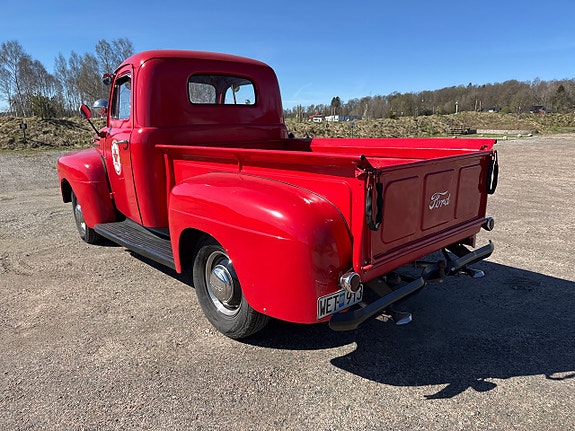 Ford F-100 13 of 30