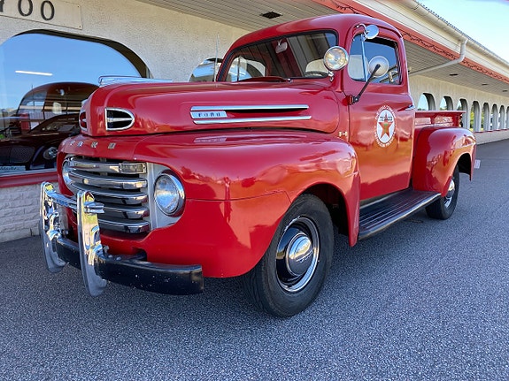 Ford F-100 4 of 5