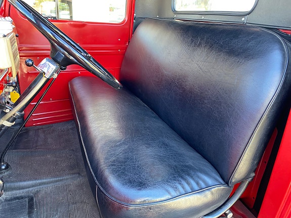 Ford F-100 8 of 30