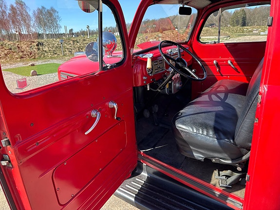 Ford F-100 14 of 30
