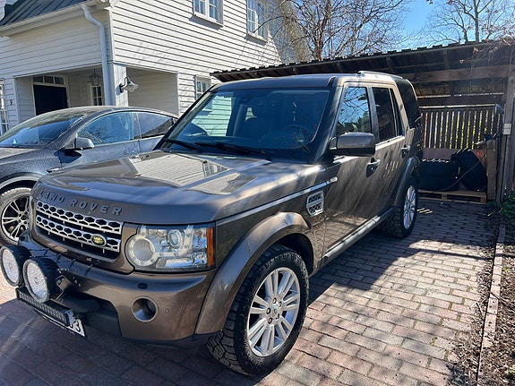 Land Rover Discovery 4 8 of 9