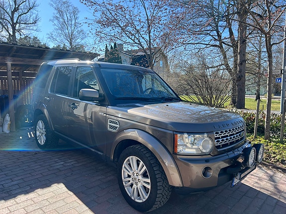 Land Rover Discovery 4 9 of 9