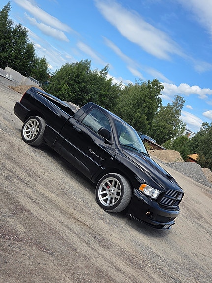 Dodge RAM SRT-10 3 of 15