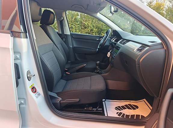 Skoda Rapid Spaceback 10 of 27